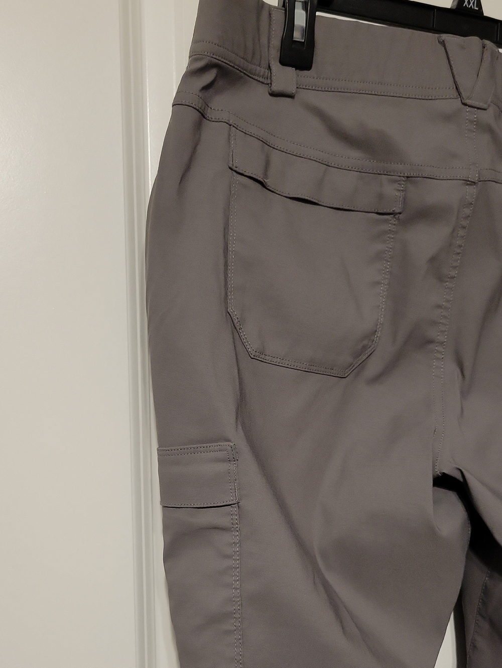 Duluth Trading Women's Dry On The Fly Capris, Size 16, Like New. - Picture 6 of 7